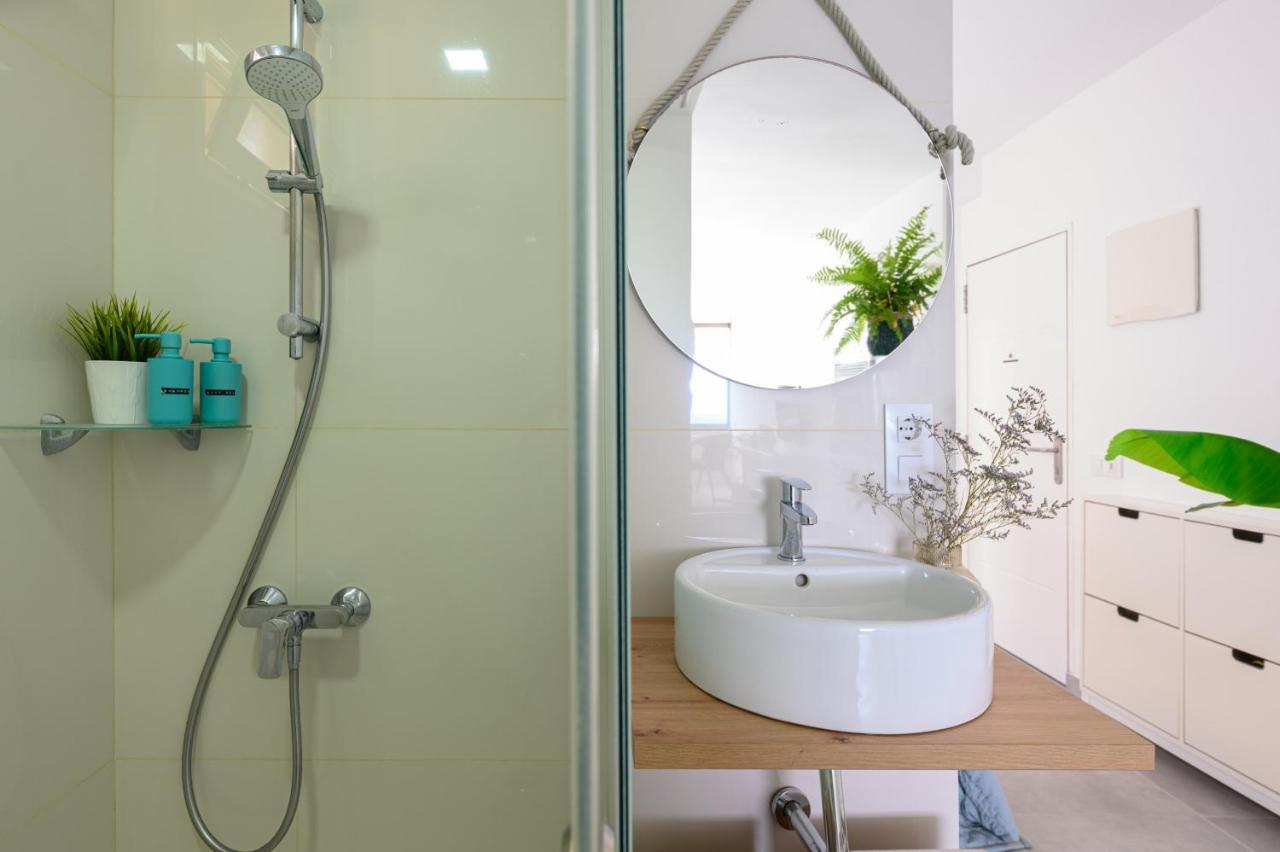 Stylish Sea View Accommodation Las Canteras Las Palmas de Gran Canaria Exteriör bild
